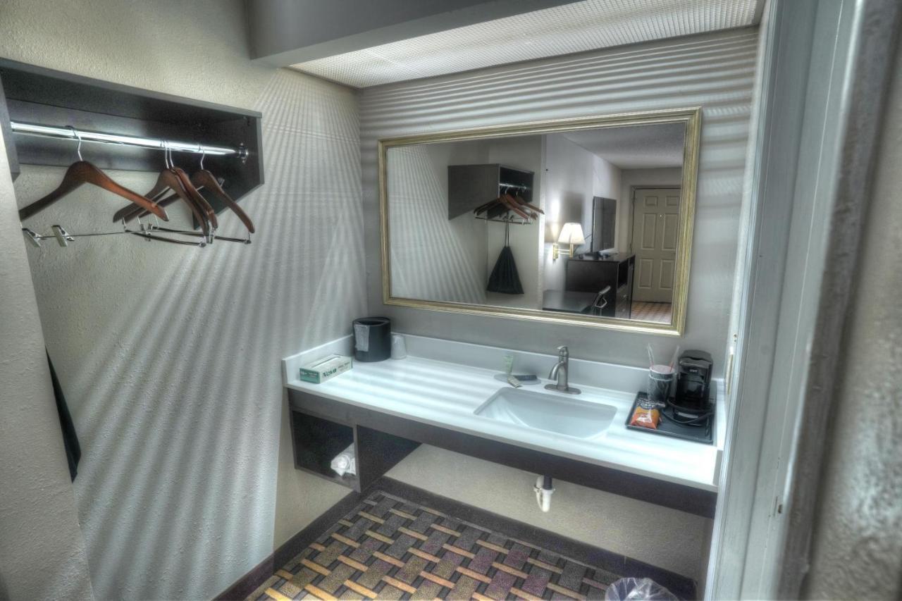 Amerivu Inn & Suites - Helen - Downtown Εξωτερικό φωτογραφία